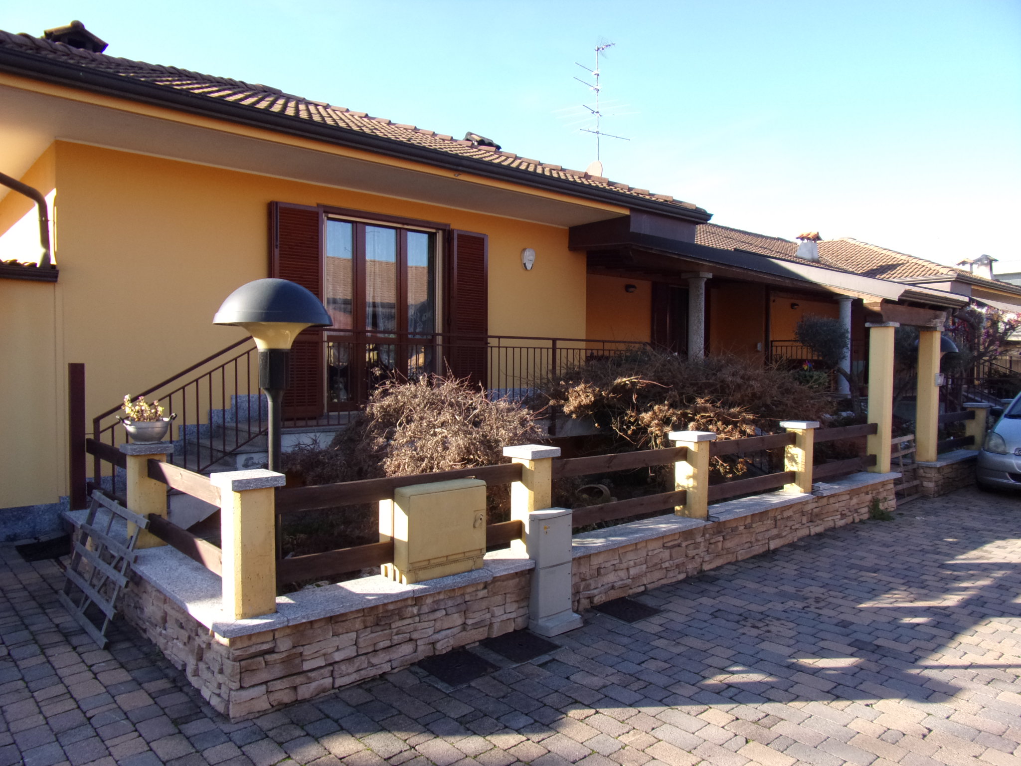 Villa in vendita a Cameri (NO)